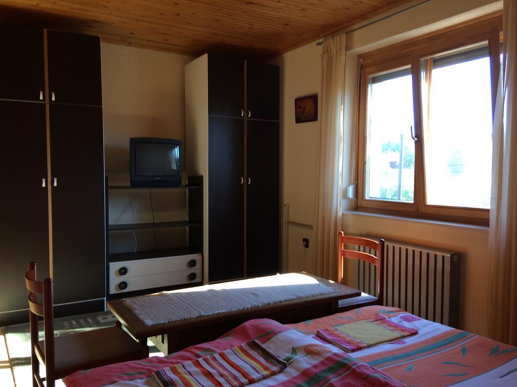 Margareta Apartman Apartment Sarvar Ngoại thất bức ảnh